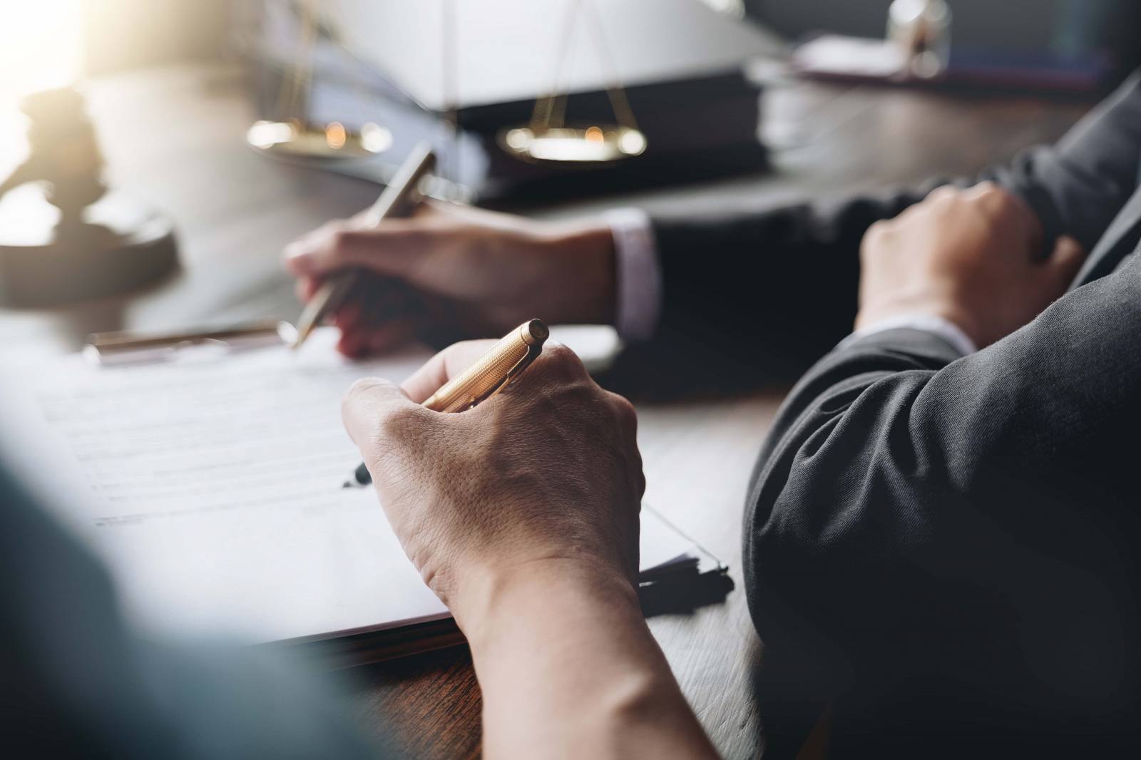Bénéficier des conseils d'un expert-comptable pour la création d'une EURL ou SARL à Marseille